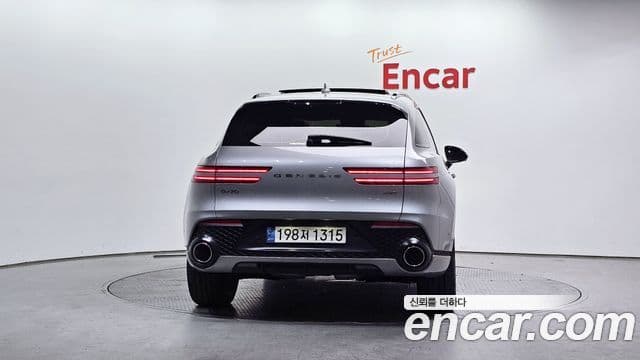 Genesis GV70, 2023 4