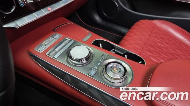 Genesis GV70, 2023 9