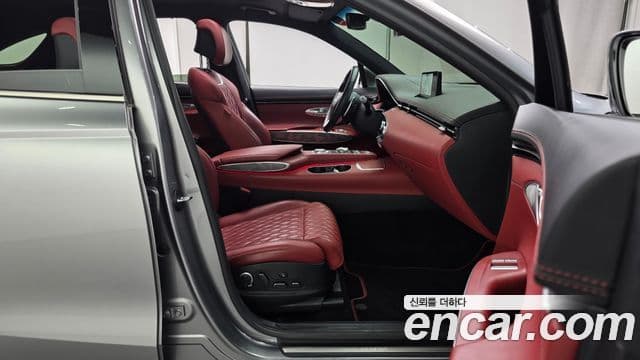 Genesis GV70, 2023 10