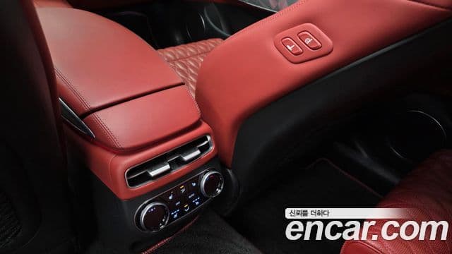 Genesis GV70, 2023 17