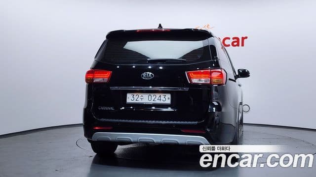 Kia All New Carnival Noblesse, 2017 4