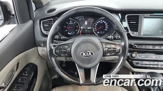 Kia All New Carnival Noblesse, 2017 13
