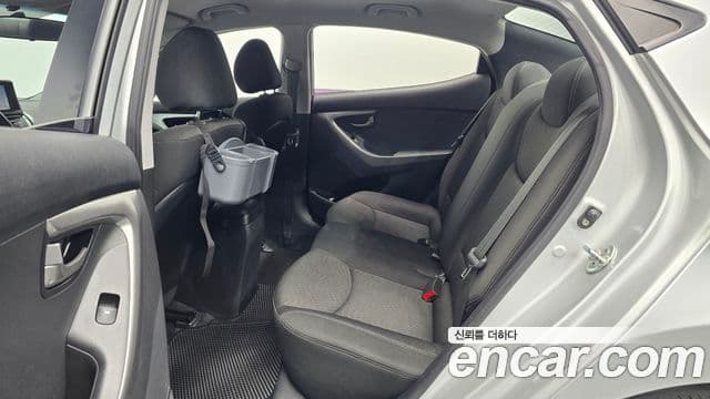 Hyundai Avante MD Luxury, 2011 12