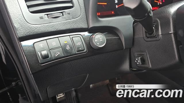 Kia Mohave 4WD KV300, 2015 14