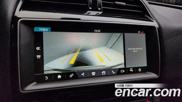 Jaguar F-PACE Prestige, 2018 15