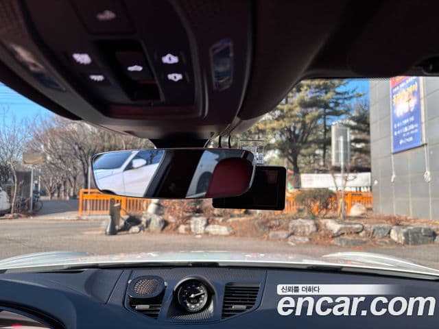 Porsche Panamera (976), 2024 11