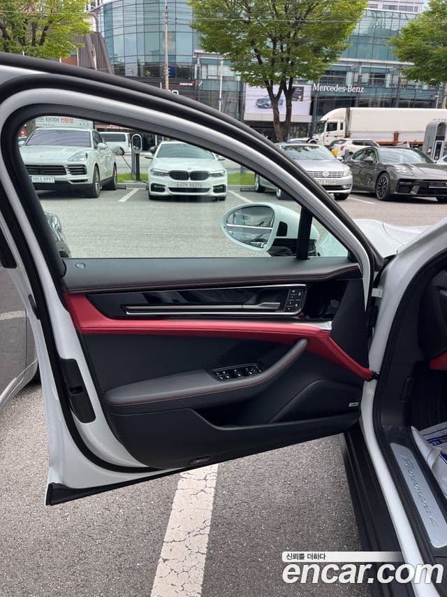 Porsche Panamera (976), 2024 16