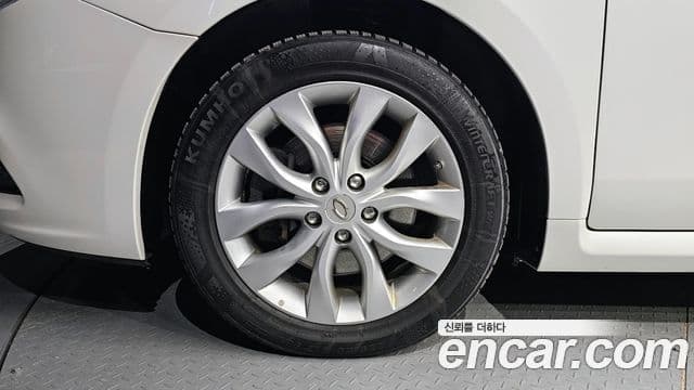 Renault Korea(Samsung) SM7 Nova LPLI 2.0 LPe для людей с инвалидностью, 2016 все фото