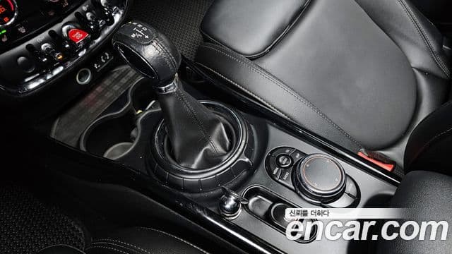 Mini Cooper D 클럽맨 2세대, 2016 9