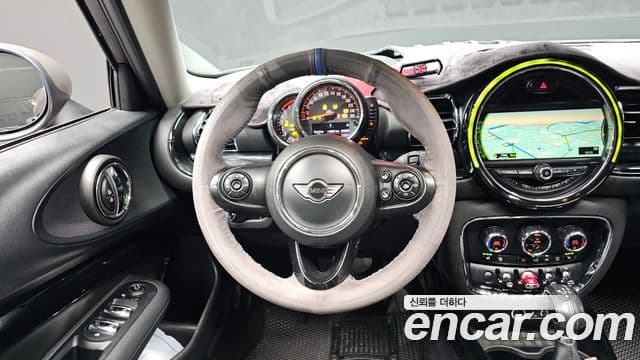 Mini Cooper D 클럽맨 2세대, 2016 13