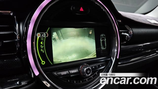 Mini Cooper D 클럽맨 2세대, 2016 15