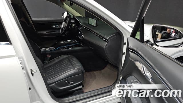 Genesis GV70, 2023 10