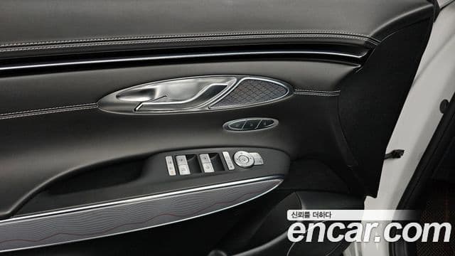 Genesis GV70, 2023 17