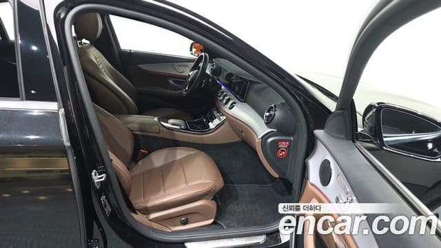 Mercedes-Benz E-класс W213 Avantgarde, 2021 11