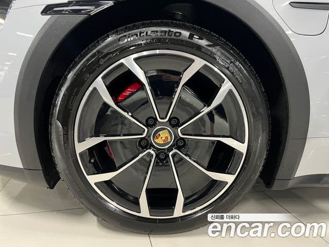 Porsche 타이칸 4S Cross Turismo, 2023 13