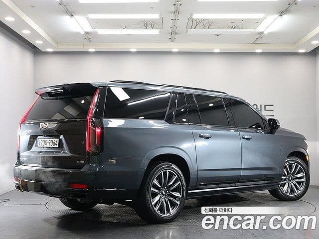 Cadillac Escalade 5세대 ESV Sport Platinum, 2021 4