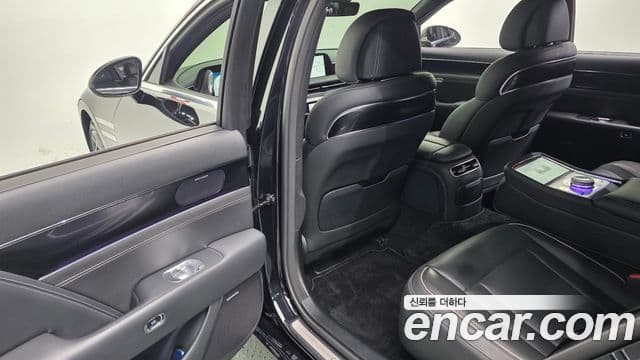 Genesis G90 (RS4) бензин 3.5 турбо AWD, 2022 17