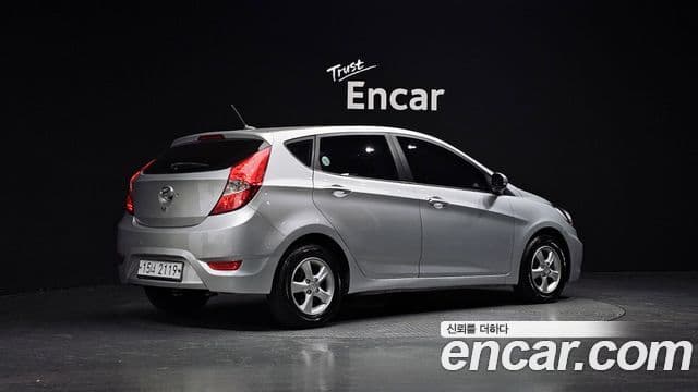 Hyundai Accent(новый кузов / новое поколение) Premier, 2012 2