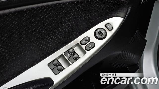 Hyundai Accent(новый кузов / новое поколение) Premier, 2012 18