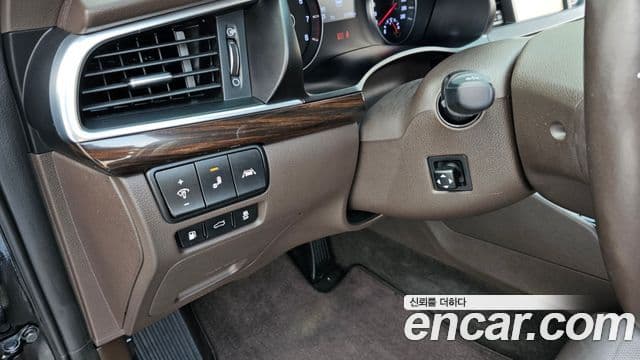 Kia All New K7 Noblesse, 2019 17