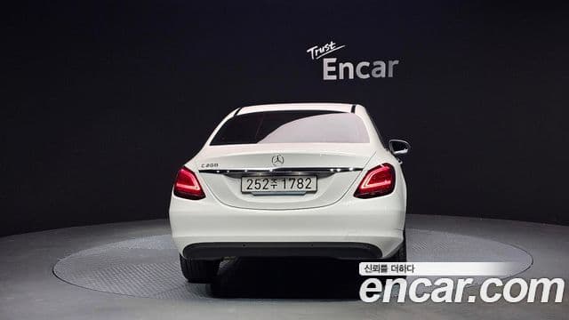 Mercedes-Benz C-класс W205, 2019 4