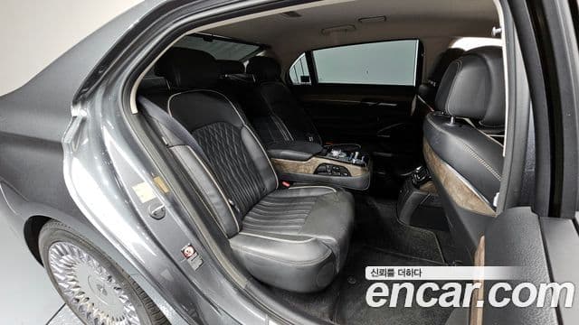 Genesis G90 Premium Luxury, 2019 12