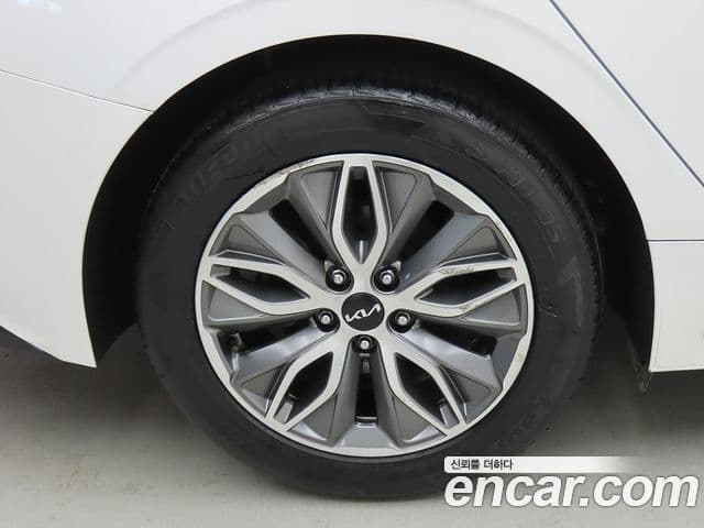 Kia K5 гибрид 3세대 Prestige, 2023 19