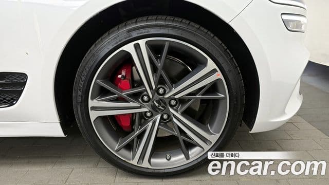 Genesis The / новый New G70, 2024 все фото