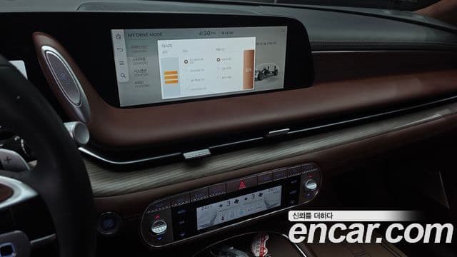 Genesis G90 (RS4) бензин 3.5 турбо AWD, 2022 14