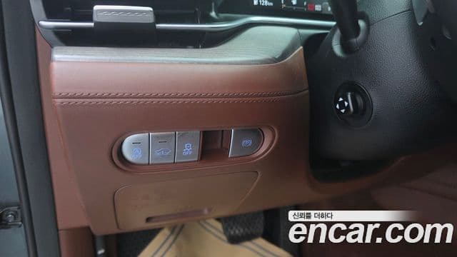 Genesis G90 (RS4) бензин 3.5 турбо AWD, 2022 17