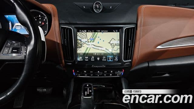 Maserati Levante 3.0 AWD GranLusso, 2020 14