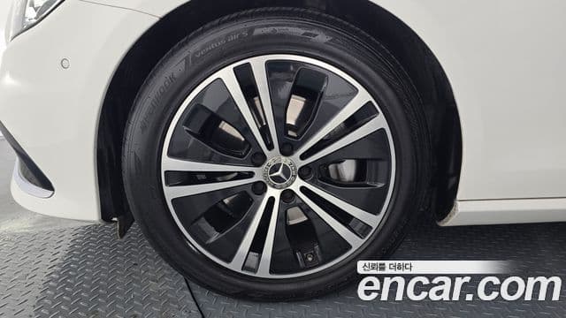 Mercedes-Benz E-класс W213 Avantgarde, 2021 все фото