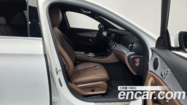 Mercedes-Benz E-класс W213 Avantgarde, 2021 11