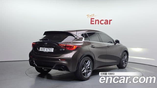 Infiniti Q30 Premium, 2017 2