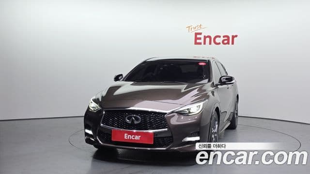 Infiniti Q30 Premium, 2017 3