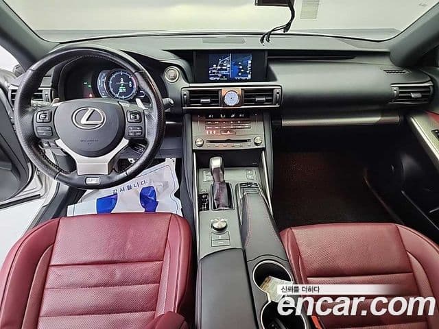 Lexus New IS300 F-Sport, 2019 7