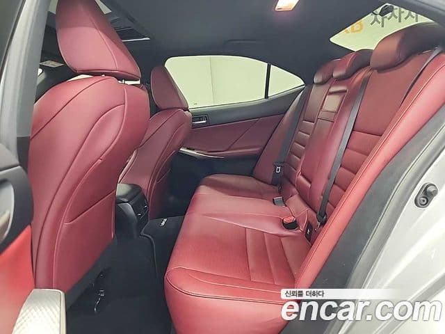Lexus New IS300 F-Sport, 2019 12