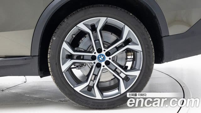 BMW X5 (G05) xDrive 50e xLine, 2025 все фото