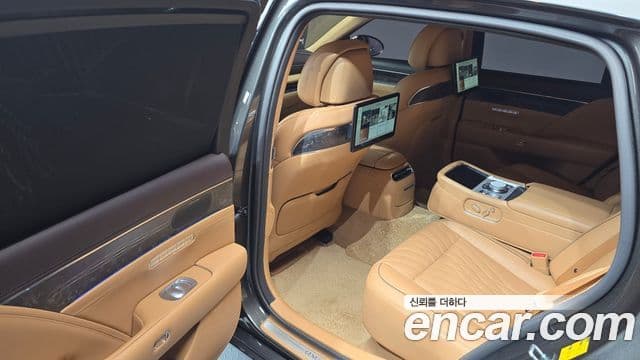 Genesis G90 (RS4) бензин 3.5 турбо AWD, 2023 11