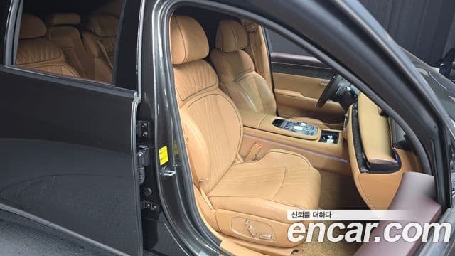 Genesis G90 (RS4) бензин 3.5 турбо AWD, 2023 12