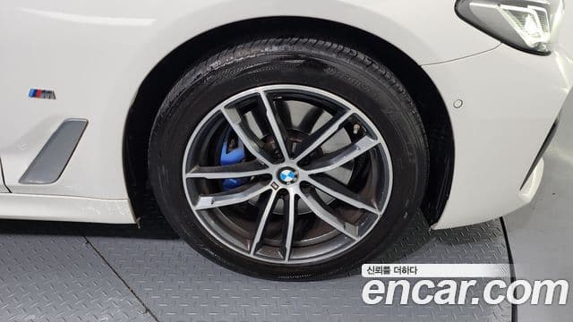BMW 5시리즈 (G30) 523d M Sport, 2023 все фото