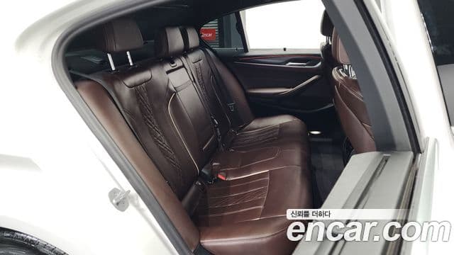 BMW 5시리즈 (G30) 523d M Sport, 2023 12