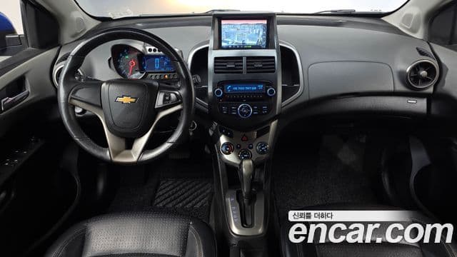 Chevrolet(GM대우) 아베오 хэтчбек топовая версия, 2012 7