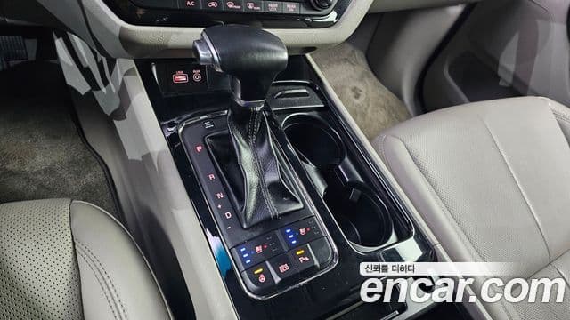 Kia All New Carnival Noblesse, 2018 9