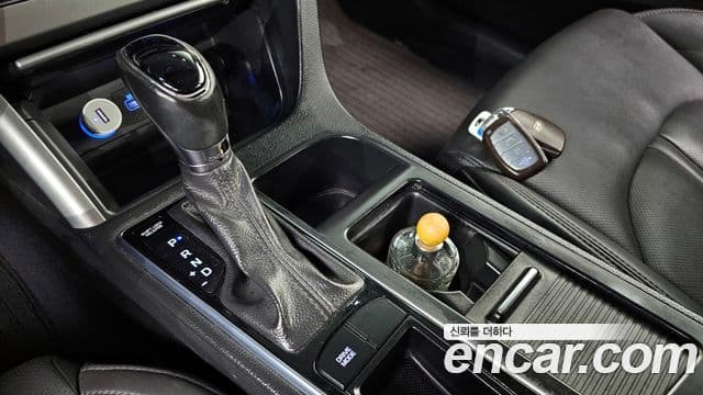 Hyundai LF Sonata 2.0 Smart, 2015 9