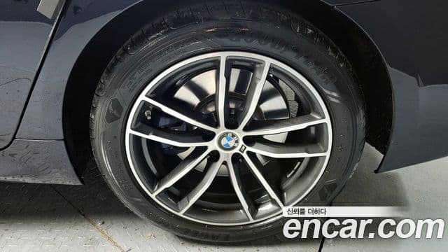BMW 5시리즈 (G30) 520i M Sport, 2023 все фото