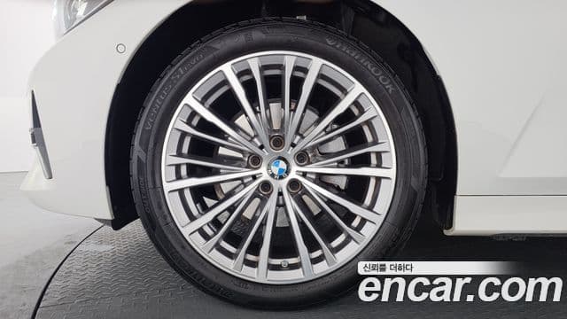 BMW 3시리즈 (G20) Luxury, 2022 все фото