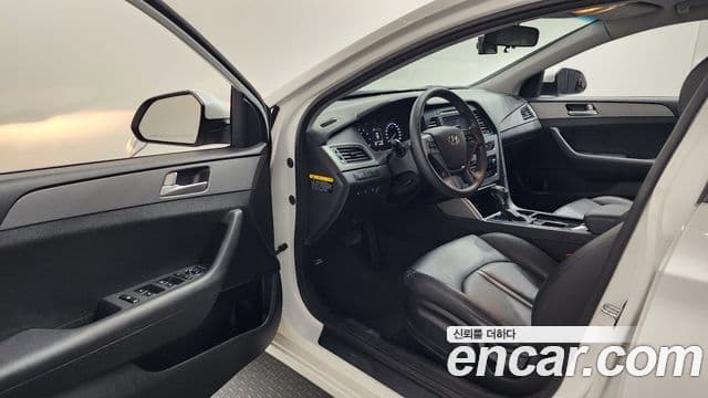 Hyundai LF Sonata Modern, 2015 10