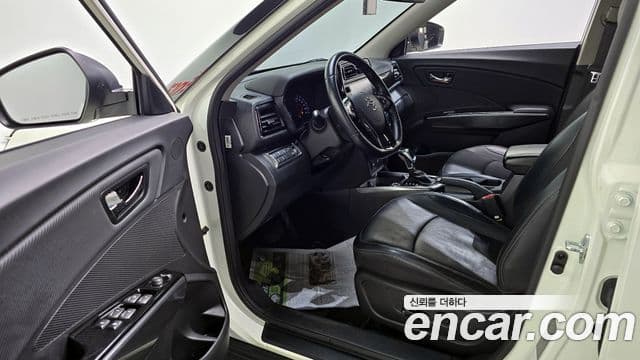 KG모빌리티(SsangYong) Berry New Tivoli V3, 2022 10