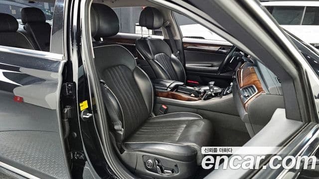 Genesis EQ900 Premium Luxury, 2017 10